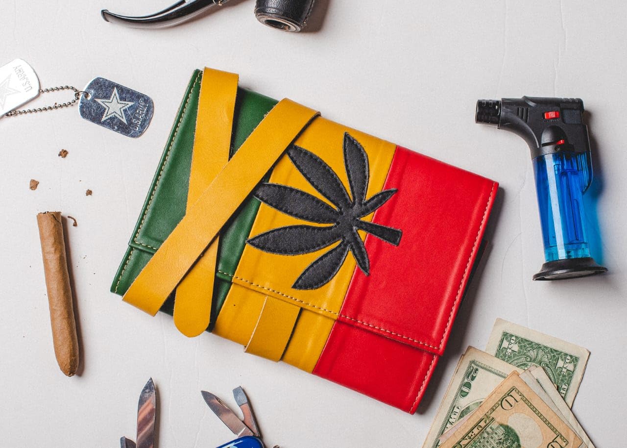 Luxurious Leather Tobacco Smoking Pipe Pouch Bag Organizer Case with Rolling pad.