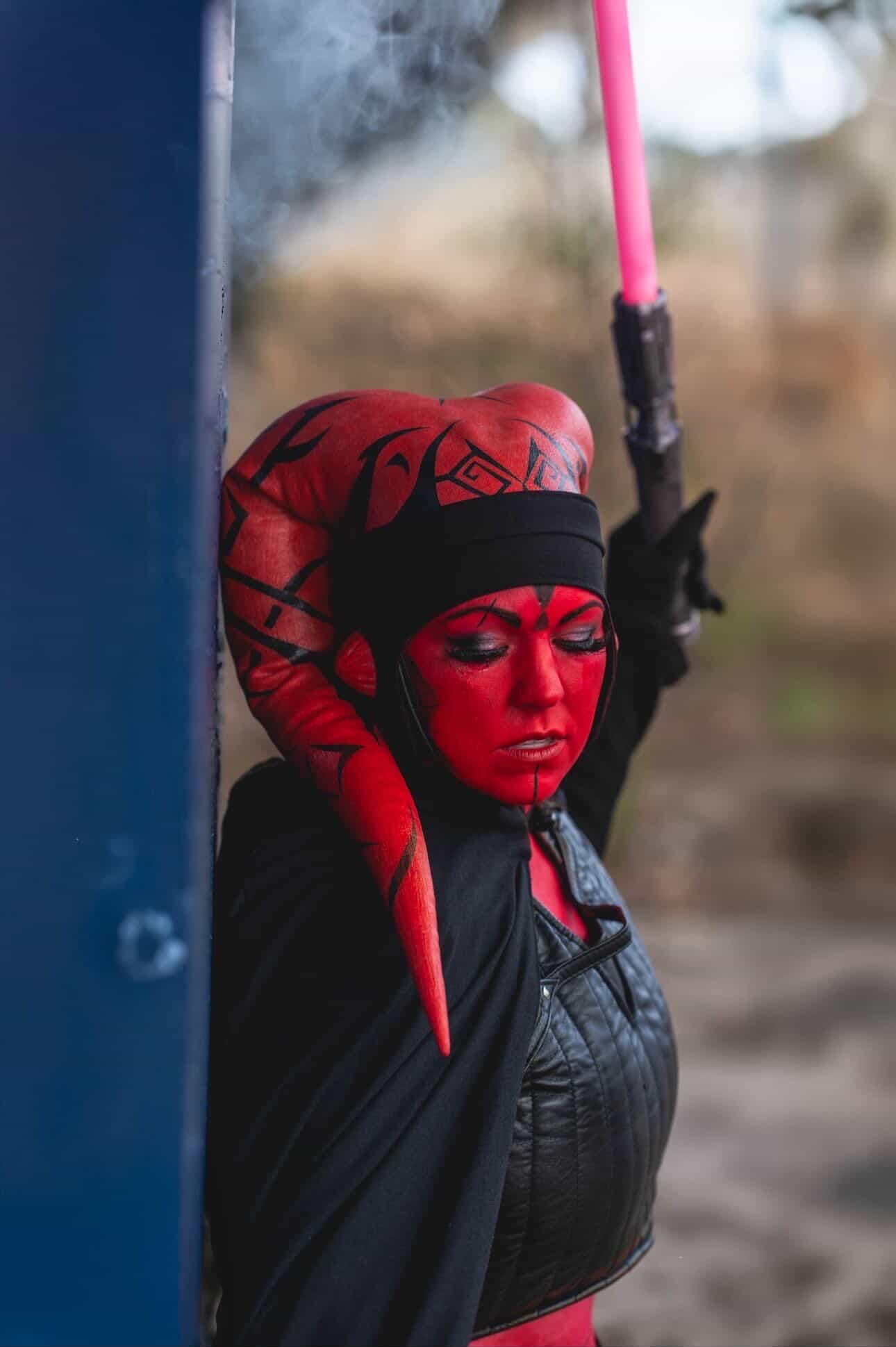 Red Alien Sith Cosplay Costume, Dark Space Warrior Outfit, Female Villain Armor Set, Sci-Fi Cape Costume, Custom Fit Leather Look