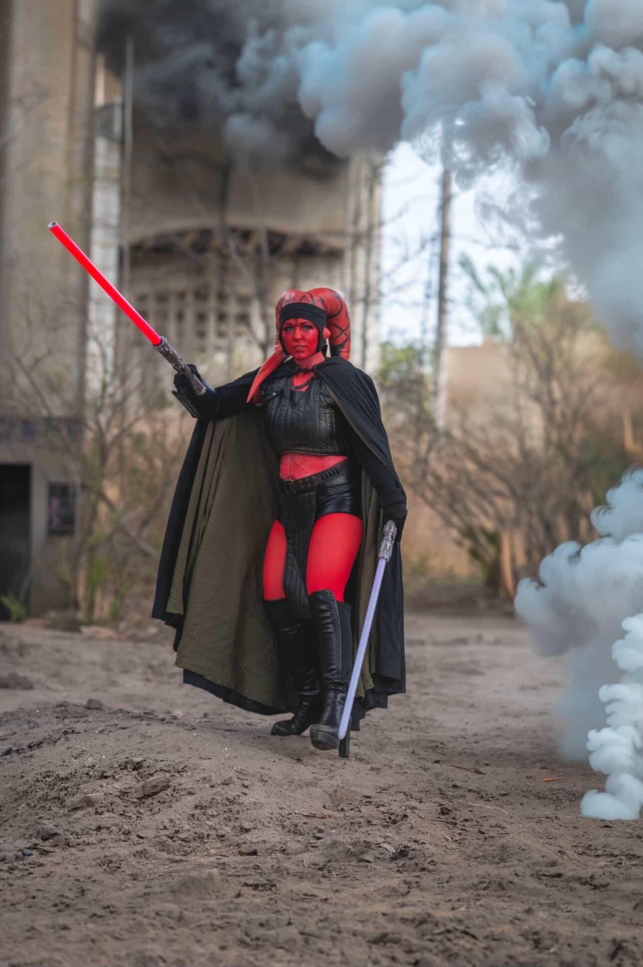 Red Alien Sith Cosplay Costume, Dark Space Warrior Outfit, Female Villain Armor Set, Sci-Fi Cape Costume, Custom Fit Leather Look