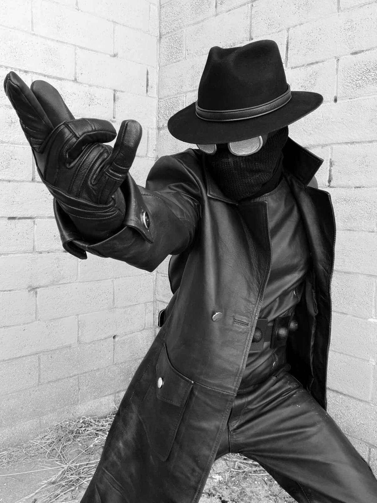Brown Leather Trench Coat Vigilante Costume – Detective Noir Cosplay Set